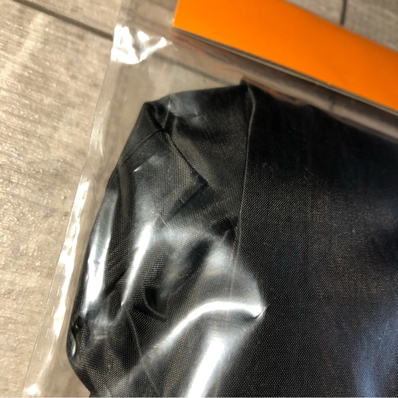 Halloween Reversible Cape Wal-Mart New One Size Black & Red 48"x22" - Picture 15 of 15